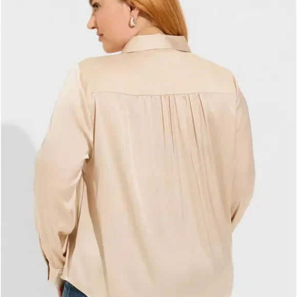 NWT Torrid Madison Satin Button-Up Long Sleeve Shirt Size 1X 14-16 - Picture 3 of 9